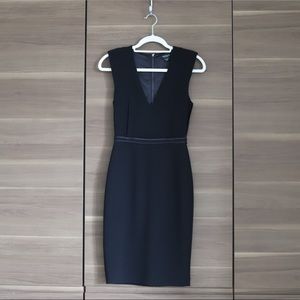 Marciano Elegant dress with padded shoulders